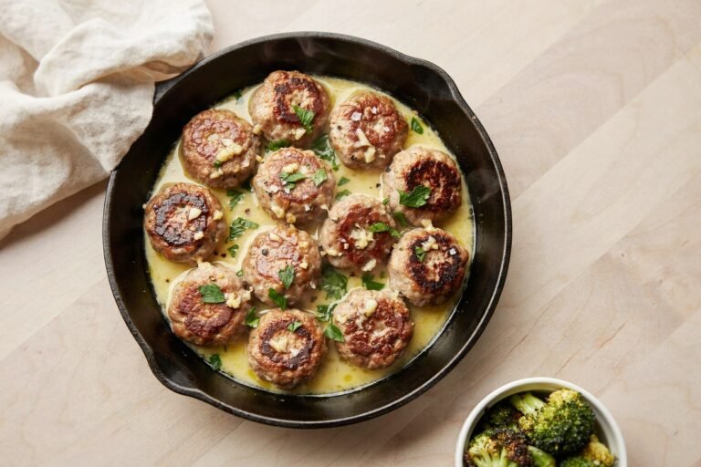 Keto Garlic Butter Meatballs